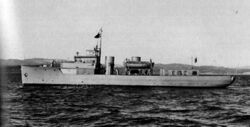 HMCS Cougar (Z15) beam.jpg