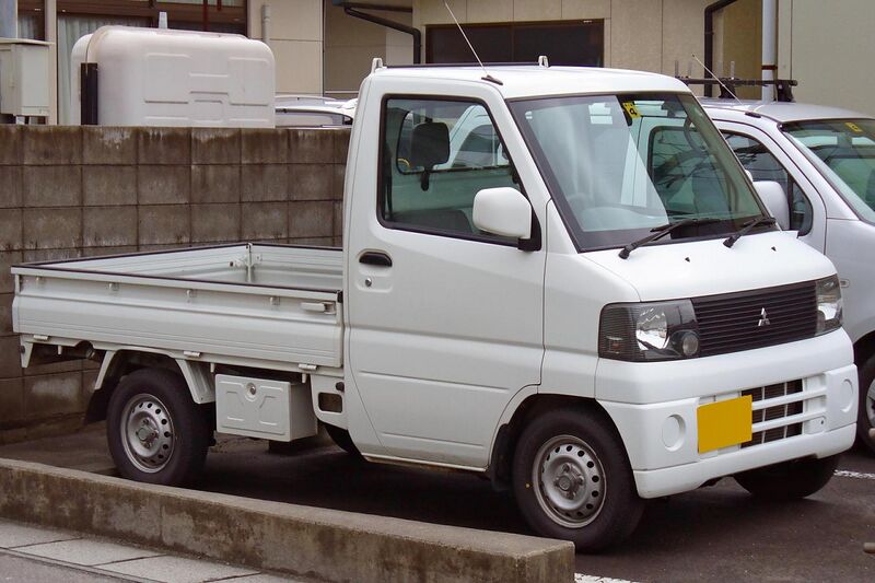 File:Mitsubishi Minicab 2000.jpg