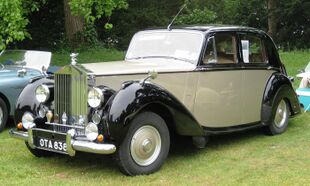 Rolls Royce Silver Dawn 1953 4566cc.JPG