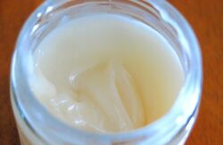 Organic white honey.jpg