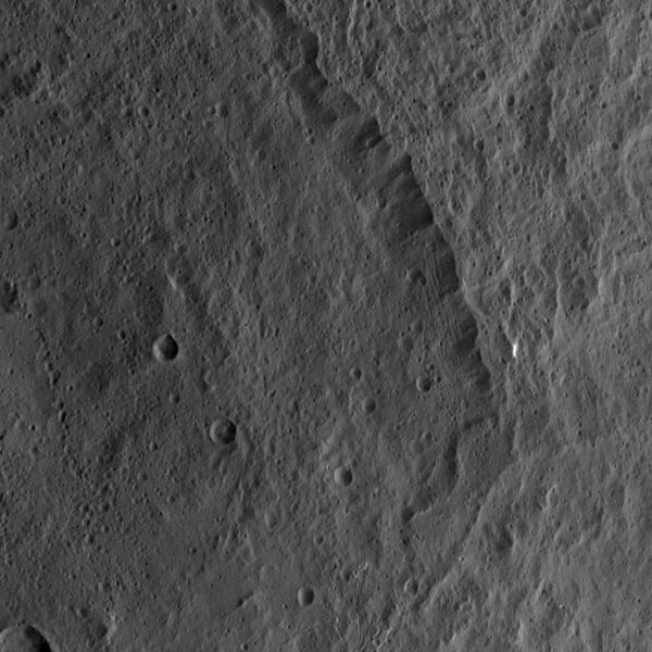 File:PIA20131-Ceres-DwarfPlanet-Dawn-3rdMapOrbit-HAMO-image68-20151014.jpg