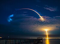SpaceX Falcon 9, Starlink 4-17, May 6, 2022 (52054161014).jpg