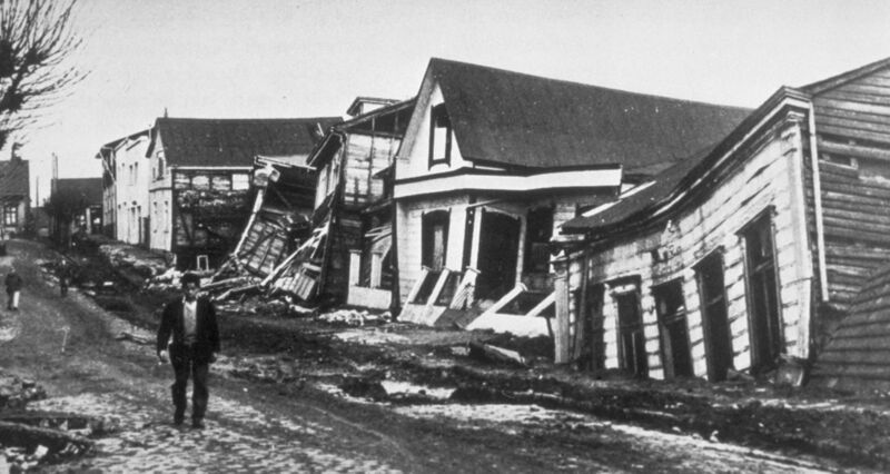 File:Valdivia after earthquake, 1960.jpg