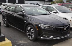2018 Buick Regal TourX Preferred AWD, front right.jpg