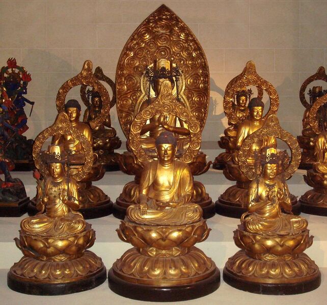 File:Five Wisdom Buddhas and four Bodhisattvas at the corners.jpg