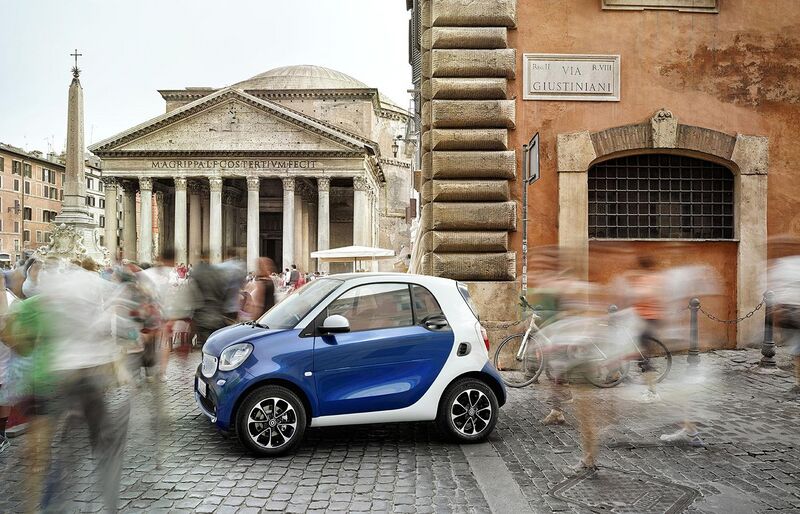 File:Smart ForFour ForTwo 2014 (14502702938).jpg