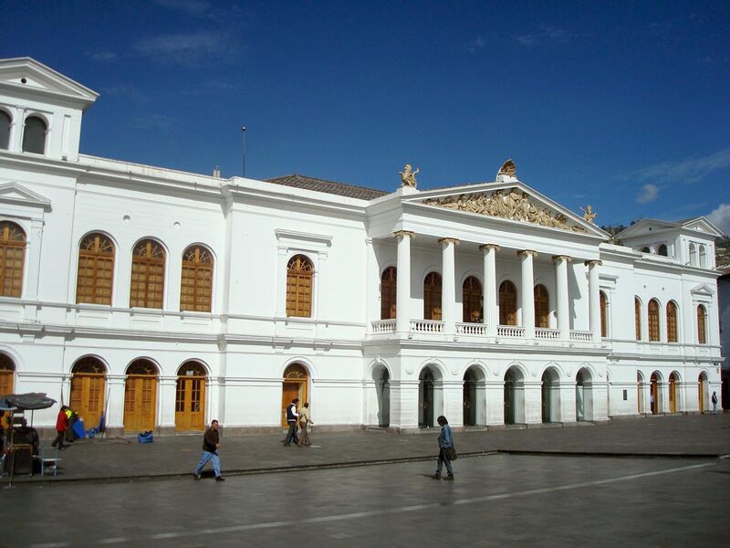File:Teatro Nacional Sucre.JPG