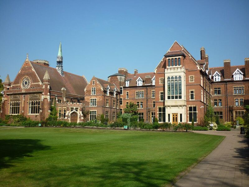 File:The Cavendish Building, Cambridge (Homerton College) 2012.jpg