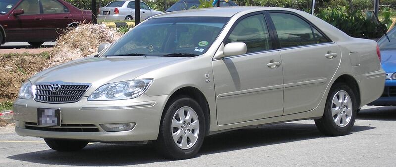 File:Toyota Camry (fifth generation, first facelift) (front), Serdang.jpg