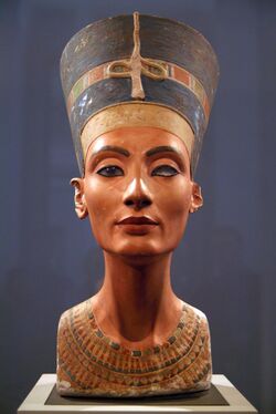 Nefertiti (Nofretete in Berlin).jpg