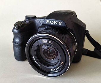 Sony Cyber-shot DSC-HX200V 1.jpg
