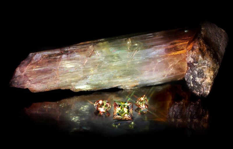 File:Zultanite rough crystal and gemstones.jpg