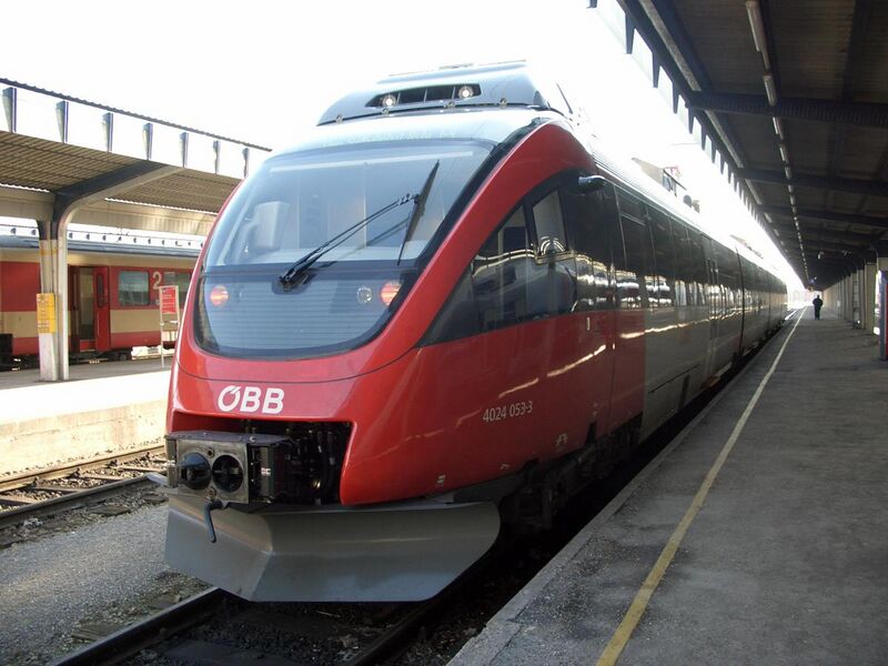File:6681 train-to-bratislava (90451358).jpg