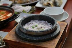 Dolsotbap (stone pot rice).jpg