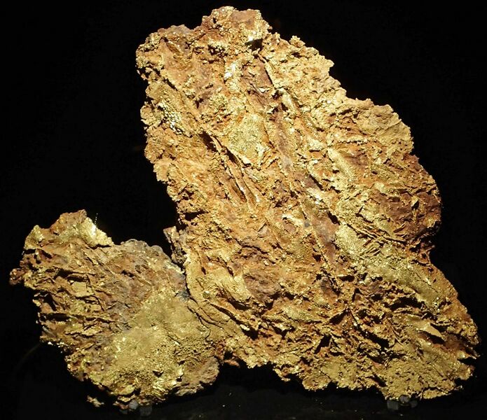File:Gold vein stockwork in limonite (Gold Flake Vein, Farncomb Hill, near Breckenridge, Colorado, USA) 3 (17078770851).jpg