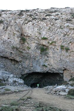 Idian-Cave-20070814-059834.jpg