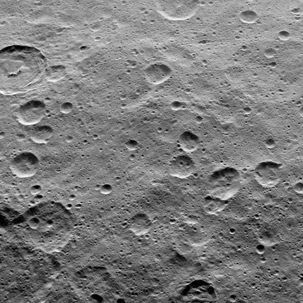 File:PIA20189-Ceres-DwarfPlanet-Dawn-3rdMapOrbit-HAMO-image88-20151021.jpg