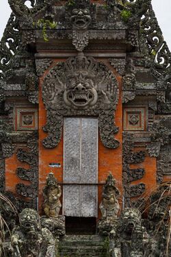 Singapadu Bali Pura-Puseh-Desa-03.jpg