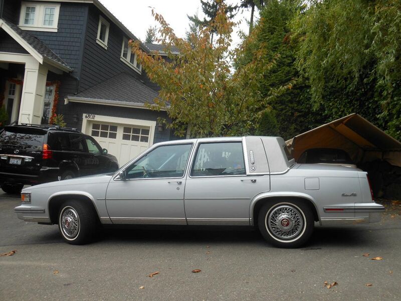 File:1986 Cadillac Sedan Deville (1).jpg