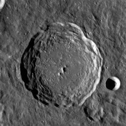 Geminus crater LROC.jpg