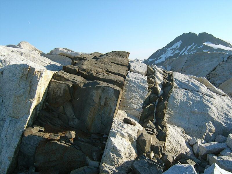 File:Geological Dike Cross-Island Trail Alaska.jpg