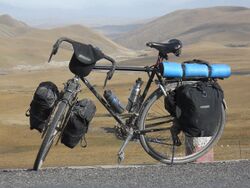 Loaded touring bicycle.JPG