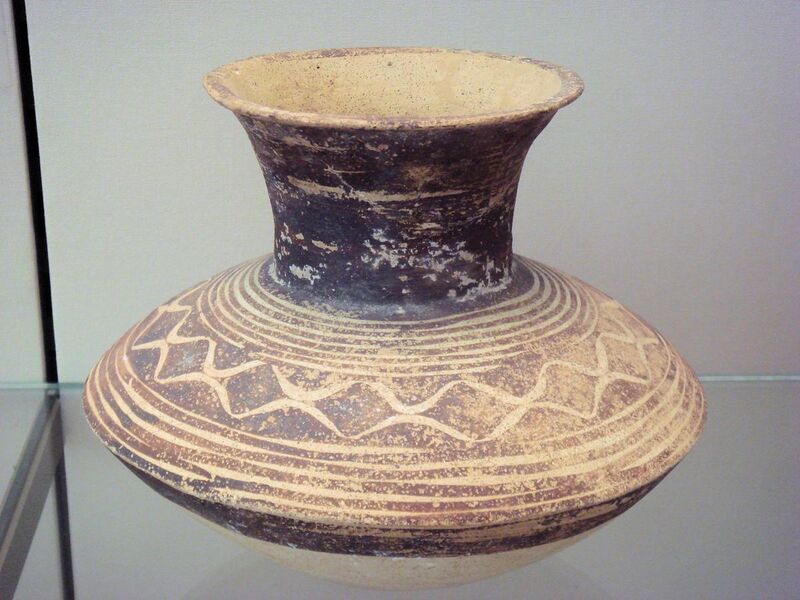 File:Ubaid III pottery 5300-4700 BC Louvre Museum.jpg