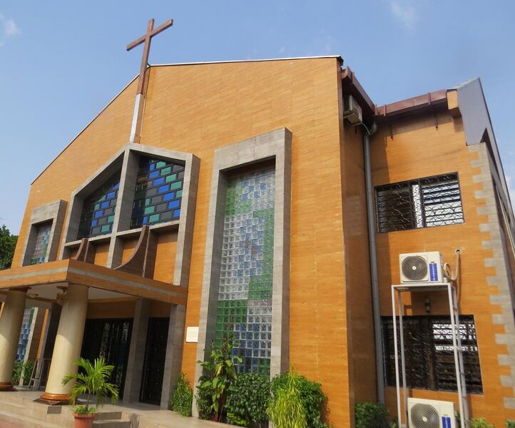 File:Église Francophone CBCO Kintambo.jpg
