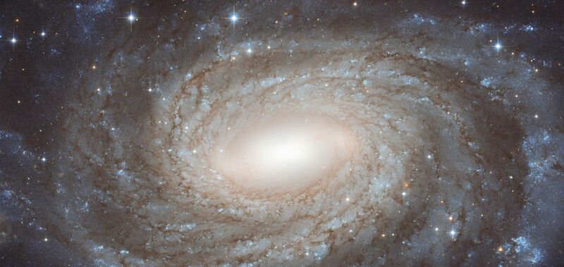 File:NGC 6384 HST.jpg