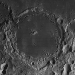 Pitatus crater 4119 h3.jpg