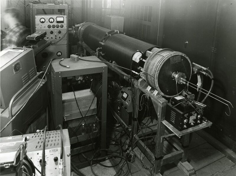 File:Q-cumber magnetic mirror in 1955.jpg