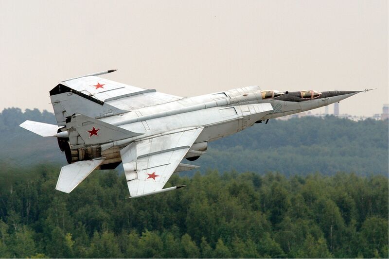 File:Russian Air Force MiG-25.jpg