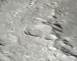 Tereshkova crater AS13-60-8648.jpg