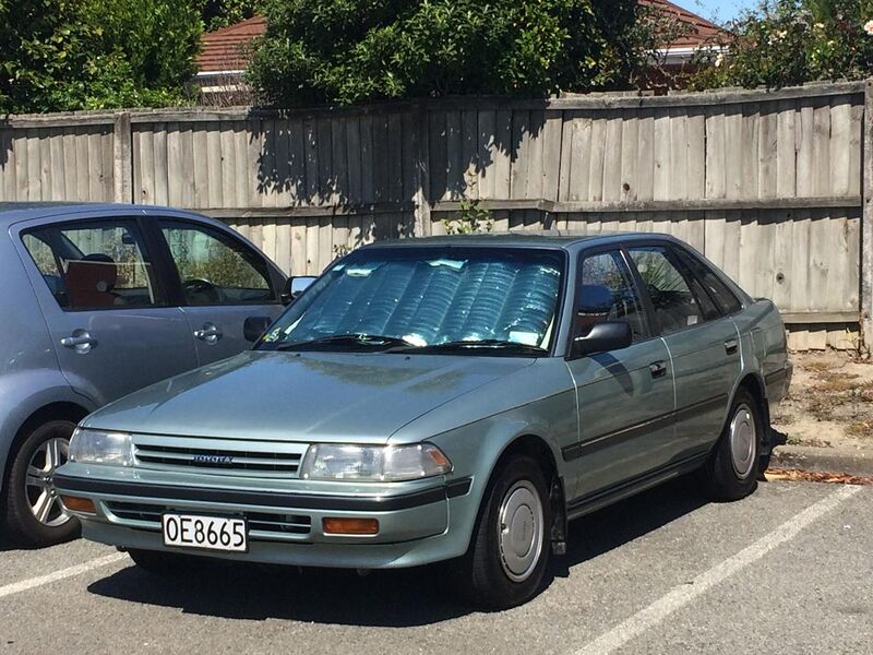 File:1989 Toyota Corona 2.0 GL (32542574584).jpg