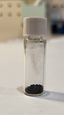 Rhenium dioxide.jpg