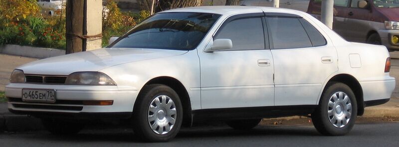 File:1990 Toyota Camry (Japanese spec) 01 (cropped).jpg