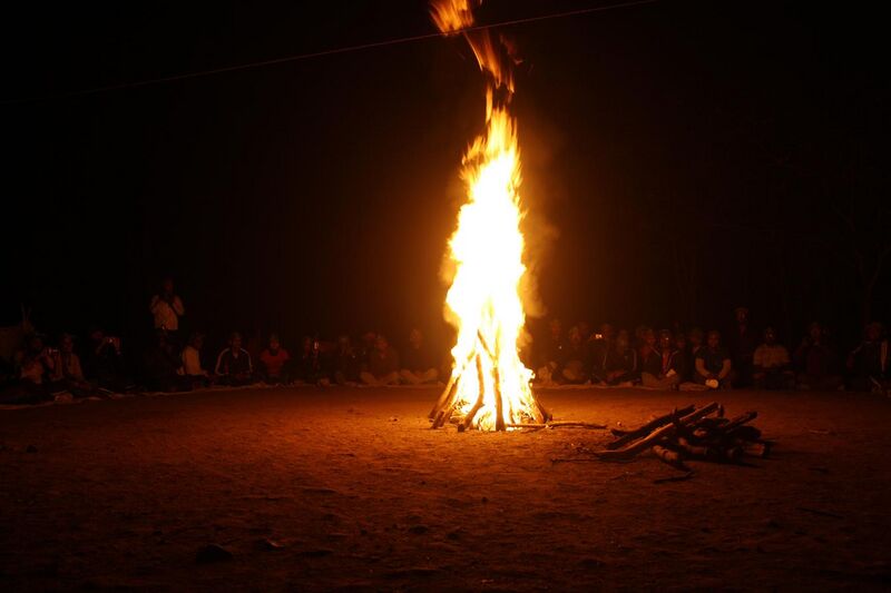 File:29RCCMAK - Campfire at Susunia base camp.JPG