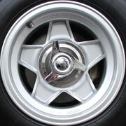 Late 60s/early 70s Cromodora alloy wheel with knock-off hub