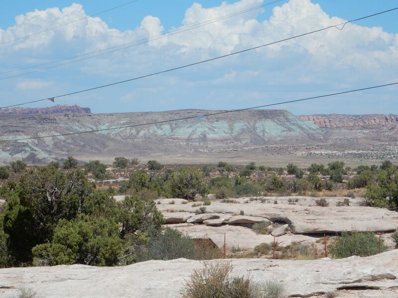 File:Morrison Formation near Arches.jpg