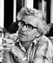 26. Tagung 1976 Physiker; Gruppen beim Bayrischen Frühstück Antony Hewish - W134Nr.106841b - Willy Pragher (cropped).jpg