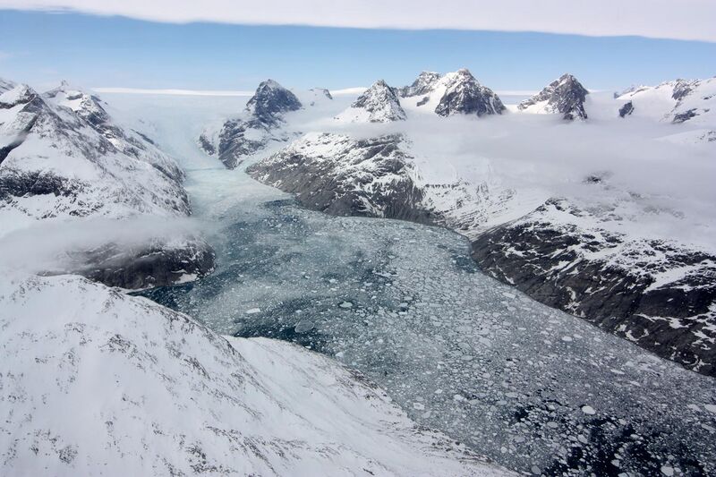 File:Glacier in eastern Greenland.jpg