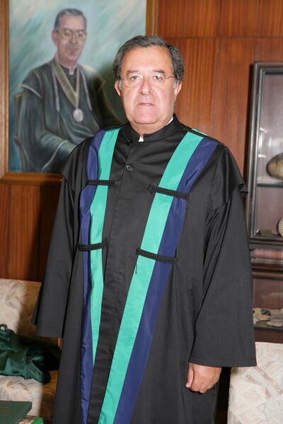File:Professor Manuel António Garcia Braga da Cruz.jpg