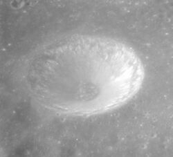 Benedict crater AS11-43-6431.jpg