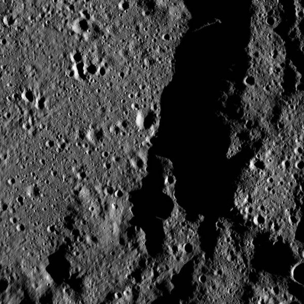 File:PIA20554-Ceres-DwarfPlanet-Dawn-4thMapOrbit-LAMO-image59-2016209.jpg