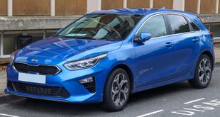 2019 Kia Ceed Blue Edition ISG S-A 1.4 Front.jpg