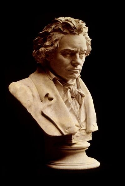 File:Beethoven bust statue by Hagen.jpg