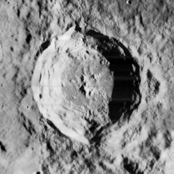 Cavelerius crater 4162 h1 4169 h1.jpg
