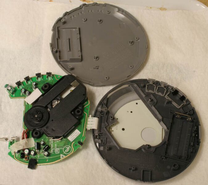 File:Dismantled Philips EXP2582 portable CD player.jpg