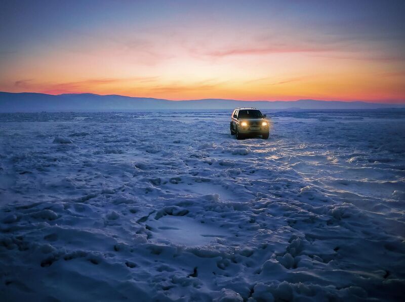 File:Frozen Lake Baikal. (32419140034).jpg