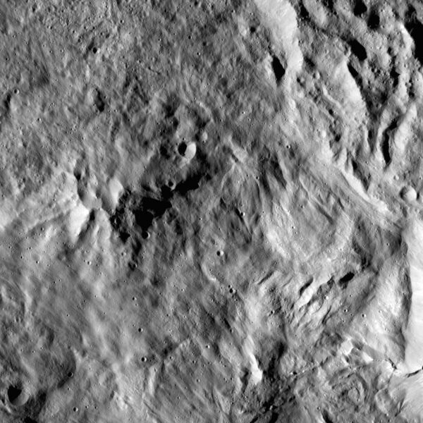 File:PIA20671-Ceres-DwarfPlanet-Dawn-4thMapOrbit-LAMO-image91-20160221.jpg